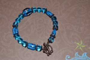 Blue glass bead vintage bracelet